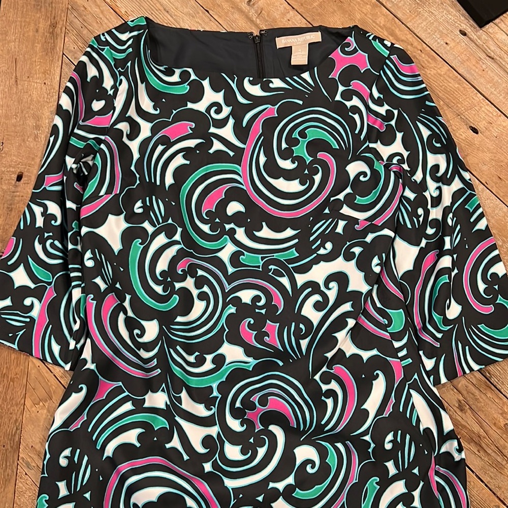 Size 4 Banana Republic pattern dress